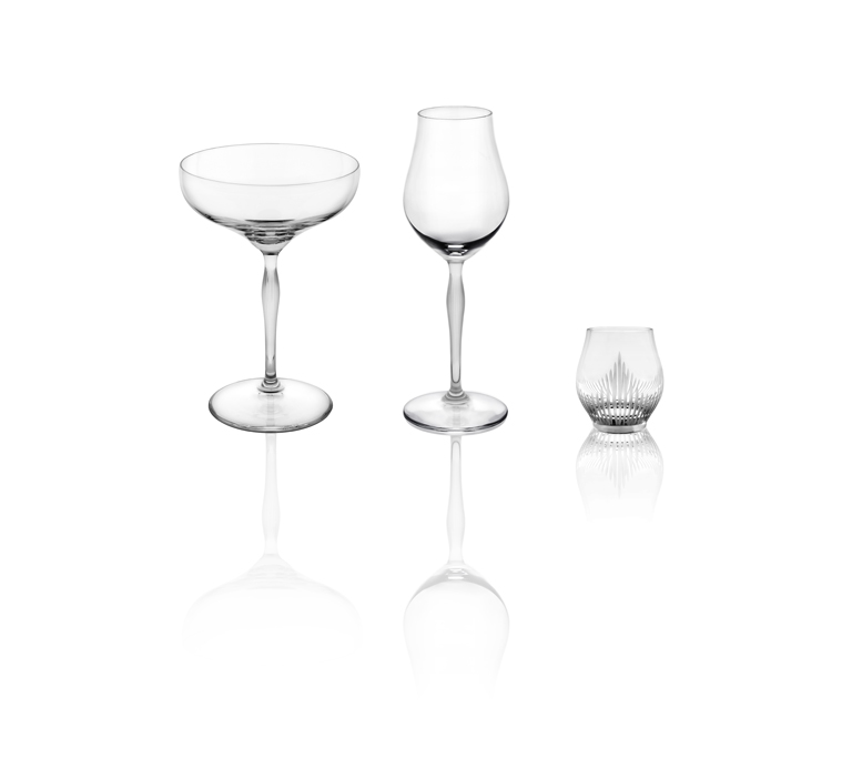 From left to right: 100 POINTS Champagne coupe, 100 POINTS Cognac glass and 100 POINTS Shot glass